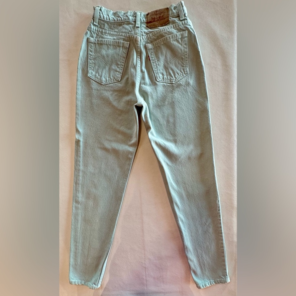 ‘93 Vintage LEVI’s 512 Slim Fit High-Rise Tapered Leg Green Jeans (W25/26 L31) - Picture 4 of 17